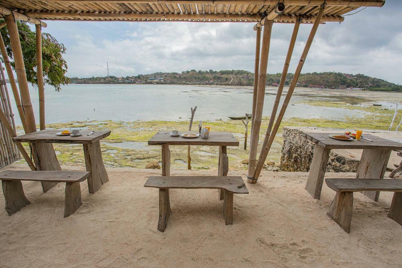 Wooden Beach Sunset Cottages Lembongan Buitenkant foto